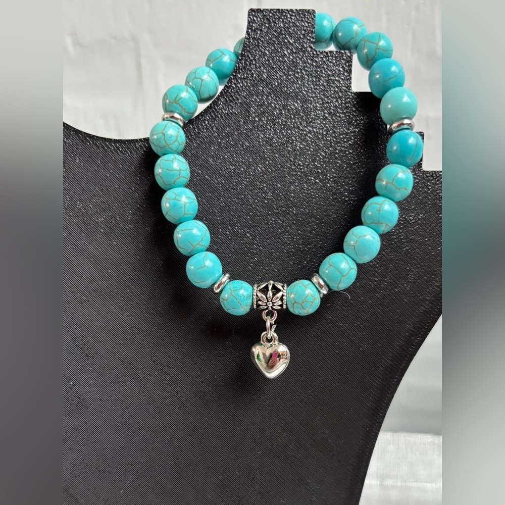 5/$25 (Pick 5 items for $25 Labeled) Turquoise Beaded Heart Charm Bracelet